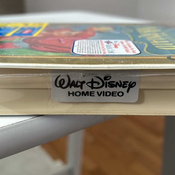 Disney’s The Little Mermaid VHS - Picture 3 of 3